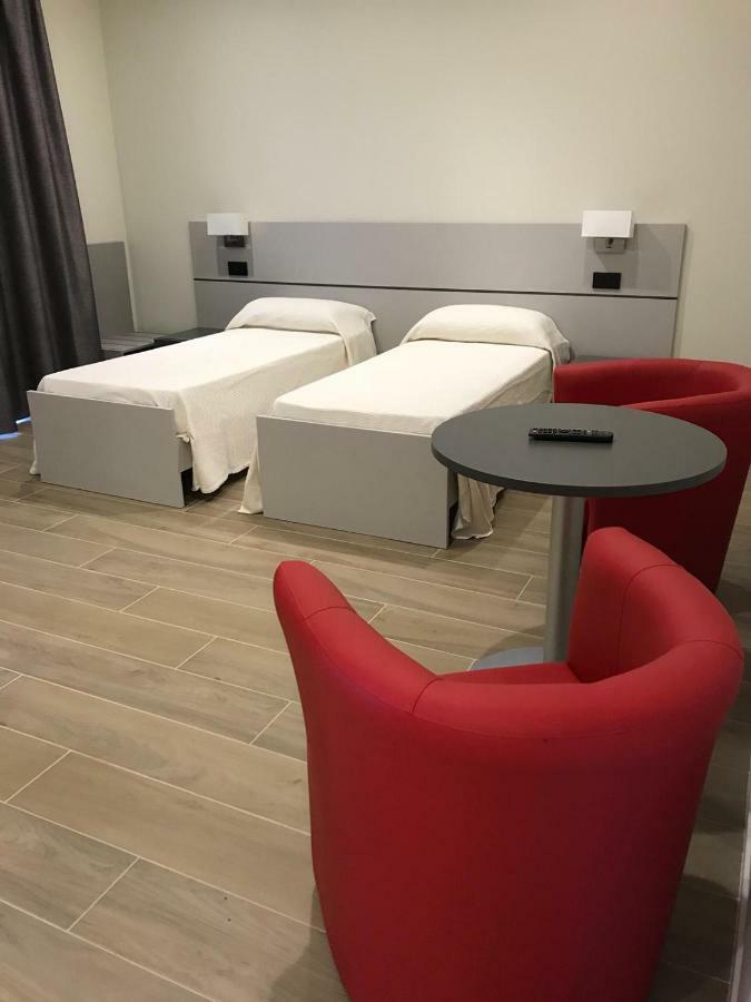 Roma Rooms Ancona Ngoại thất bức ảnh