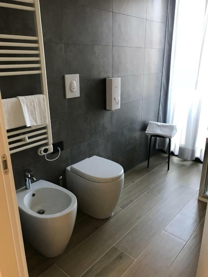 Roma Rooms Ancona Ngoại thất bức ảnh