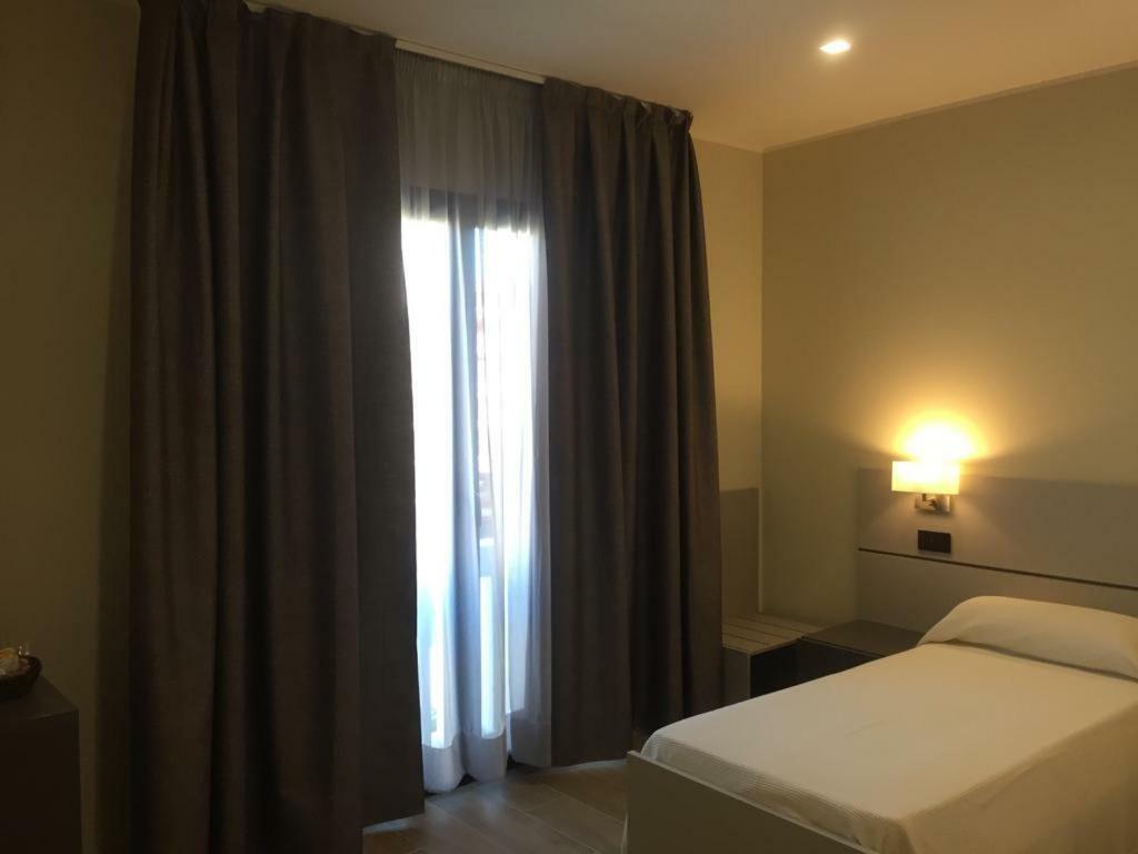 Roma Rooms Ancona Ngoại thất bức ảnh